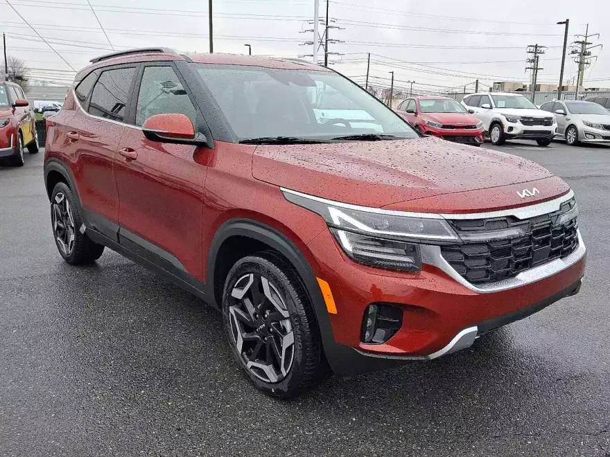 2025 Kia Seltos SX photo 1