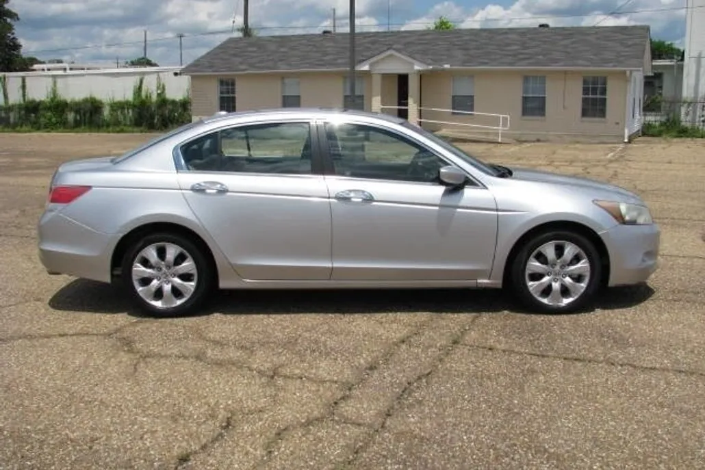 2010 Honda Accord EX-L photo 1