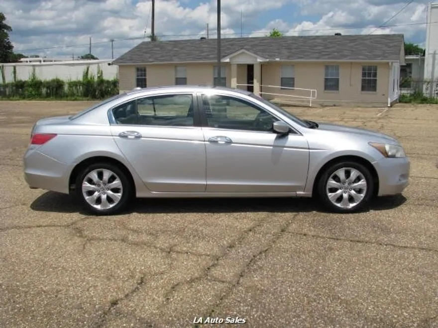 2010 Honda Accord EX-L photo 1