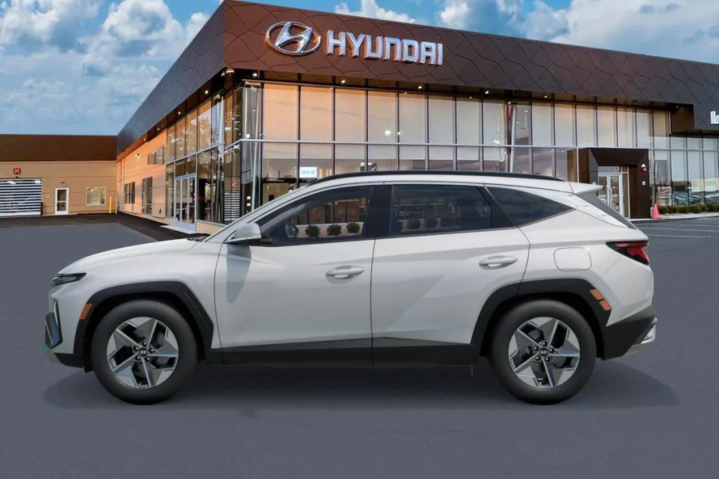 2026 Hyundai Tucson SEL photo 1