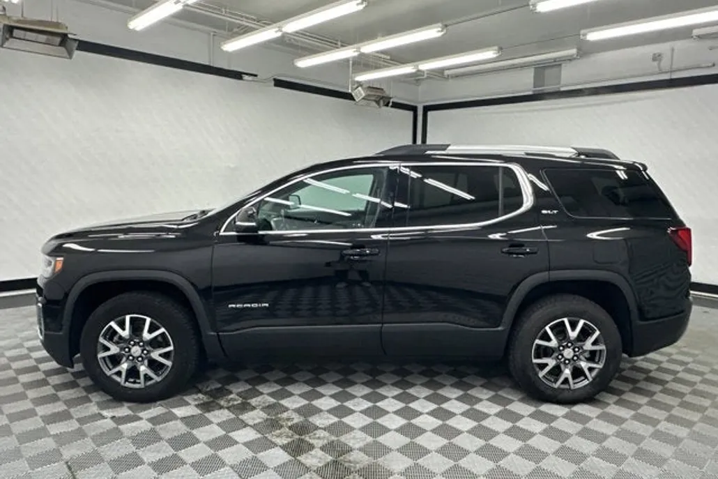 2023 Gmc Acadia SLT photo 1