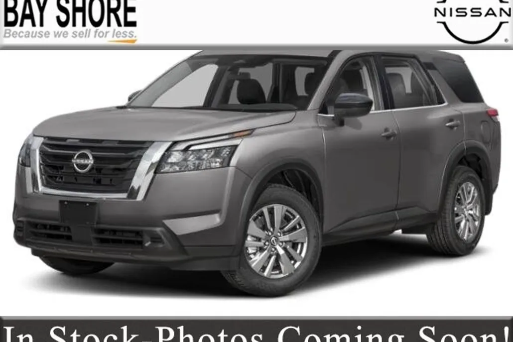 2025 Nissan Pathfinder S photo 1