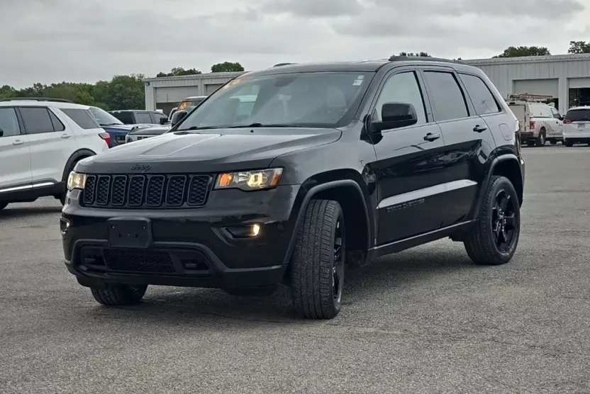 2018 Jeep Grand Cherokee Upland photo 1