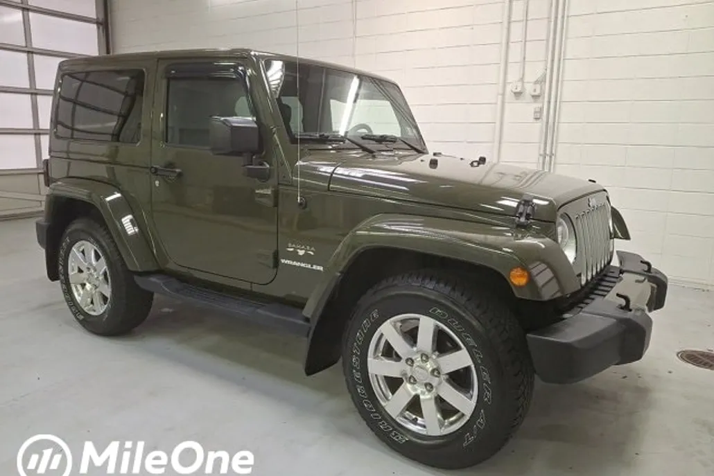 2016 Jeep Wrangler Sahara photo 1