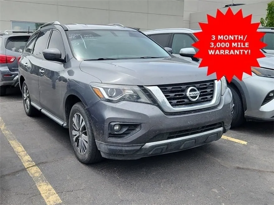 2020 Nissan Pathfinder SV photo 1