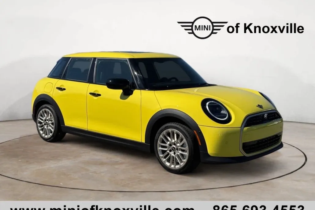 2025 Mini Cooper Signature photo 1