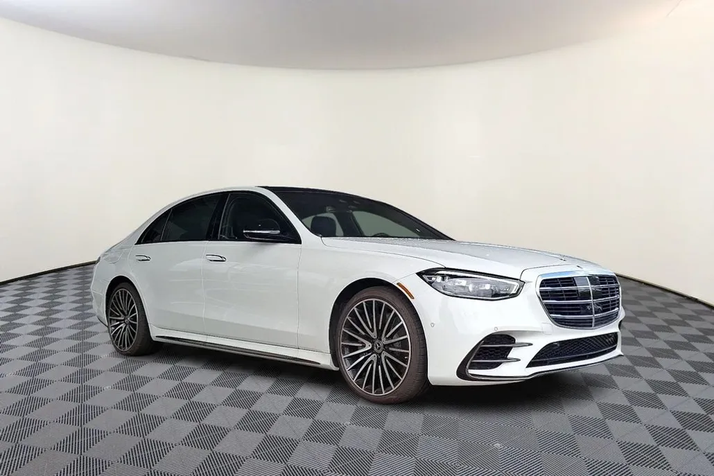 2024 Mercedes Benz S 580 photo 1