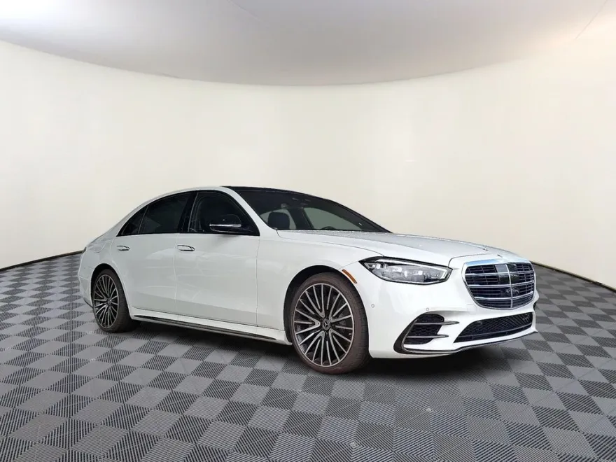 2024 Mercedes Benz S 580 photo 1