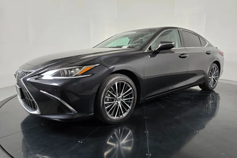2024 Lexus ES 300h Premium photo 1