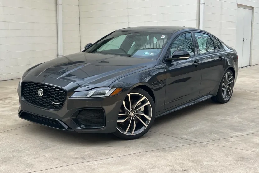 2024 Jaguar XF P300 R-Dynamic SE photo 1