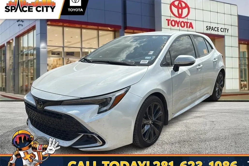 2024 Toyota Corolla XSE photo 1
