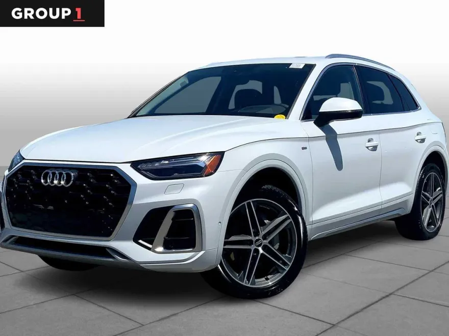 2024 Audi Q5 S line Premium Prestige photo 1