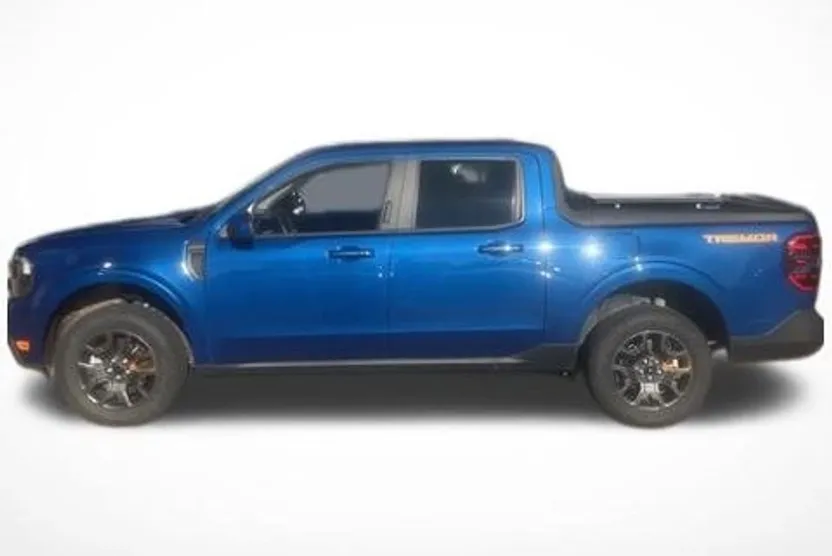 2023 Ford Maverick Lariat photo 1