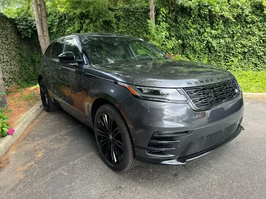 2026 Land Rover Range Rover Velar P400 Dynamic SE photo 1