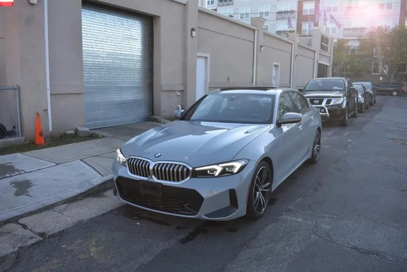 2024 Bmw 330i photo 1