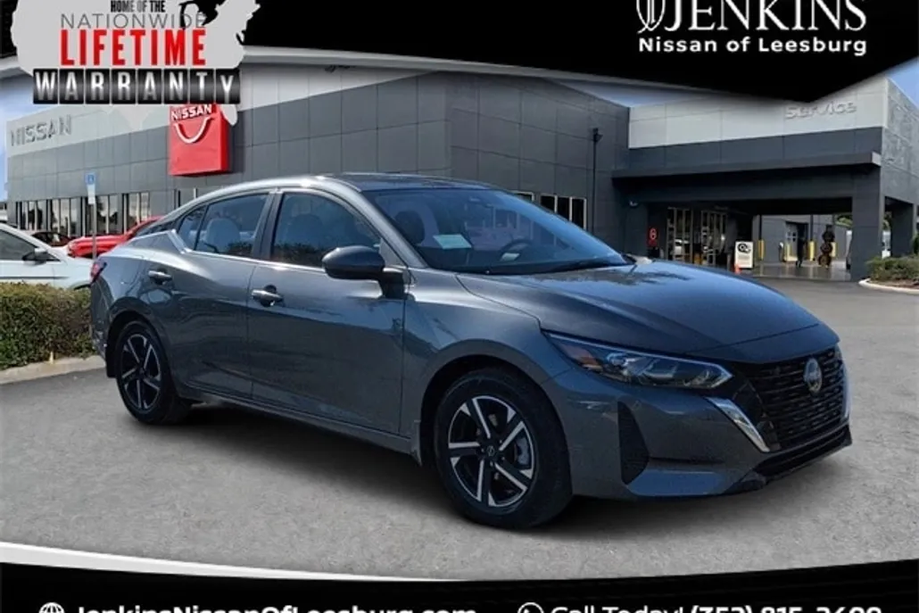 2025 Nissan Sentra SV photo 1