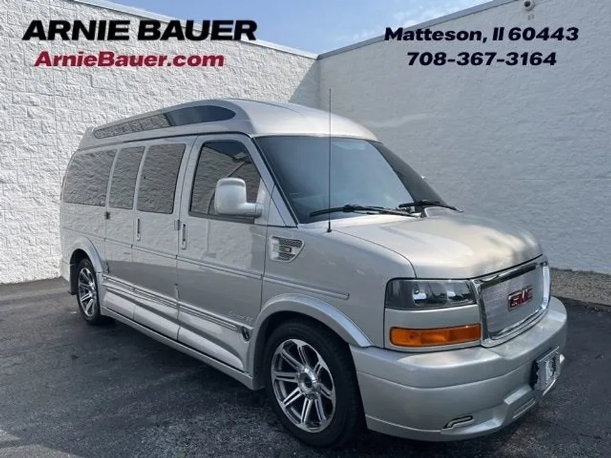 2017 Gmc Savana Cargo 2500 photo 1