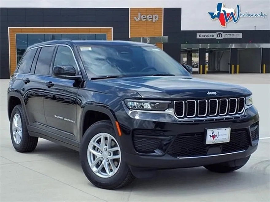 2025 Jeep Grand Cherokee Laredo photo 1