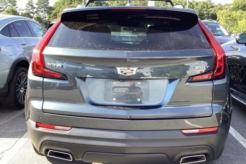 2021 Cadillac XT4 Luxury photo 1