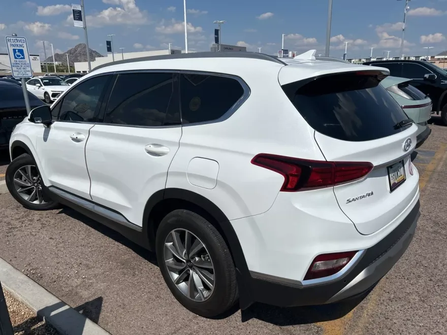 2020 Hyundai Santa Fe SEL photo 1