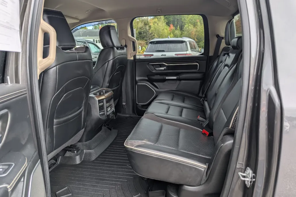 2021 Ram 1500 Laramie photo 1