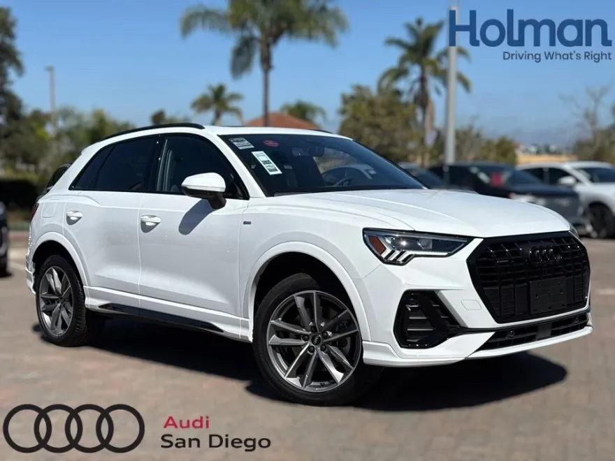 2025 Audi Q3 45 TFSI S line Premium photo 1