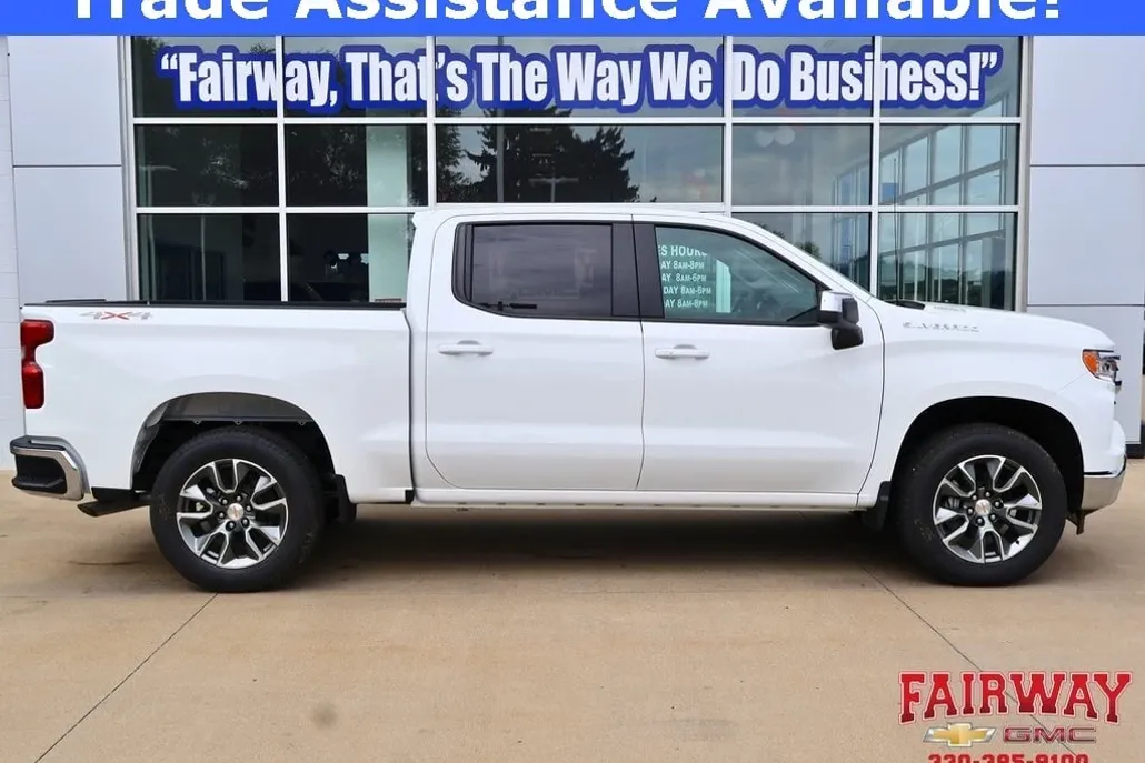 2026 Chevrolet Silverado 1500 LT photo 1