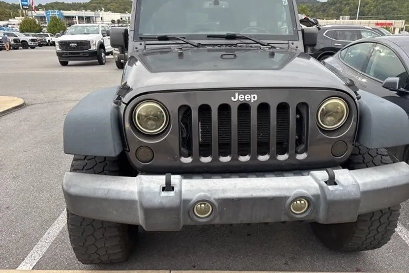 2016 Jeep Wrangler Unlimited Sport S photo 1