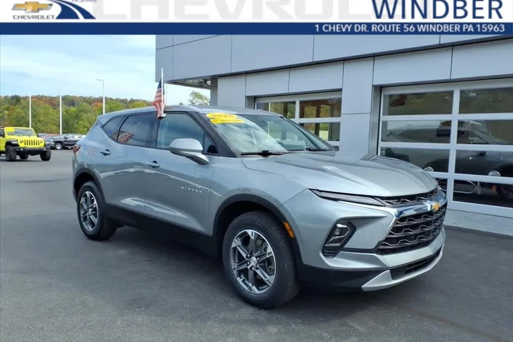 2025 Chevrolet Blazer 2LT photo 1