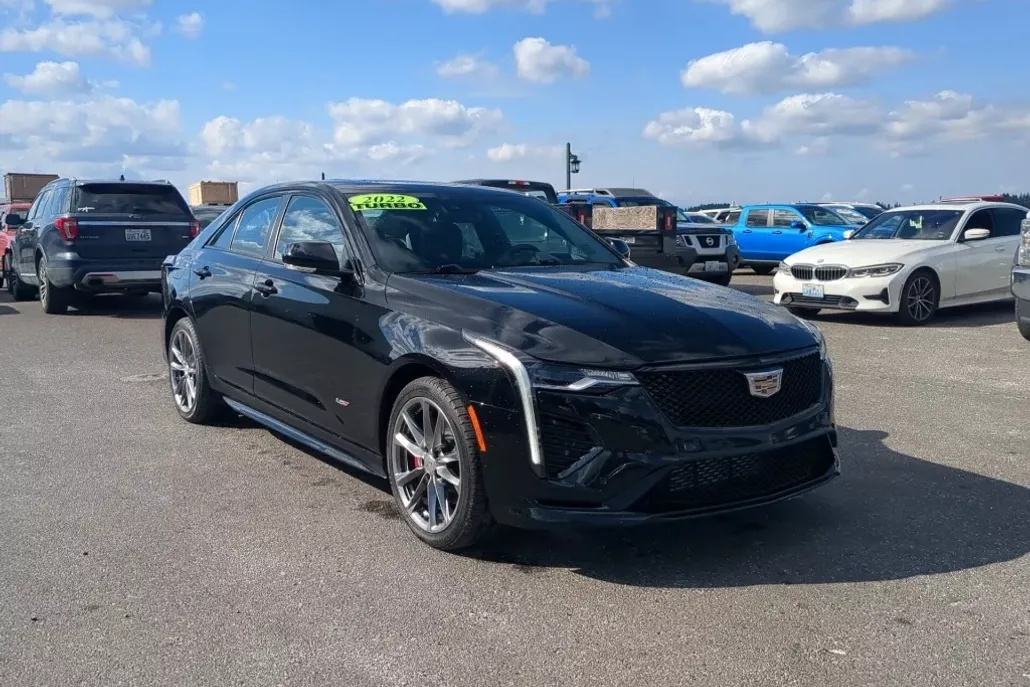 2022 Cadillac CT4 photo 1