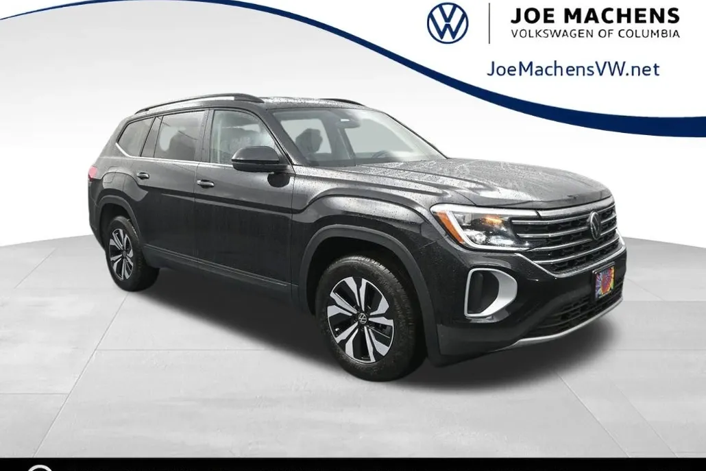 2025 Volkswagen Atlas SE photo 1