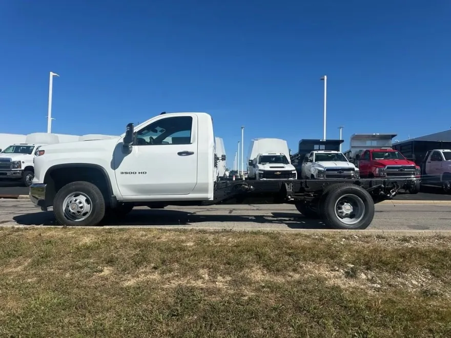 2026 Chevrolet Silverado 3500HD Work Truck photo 1