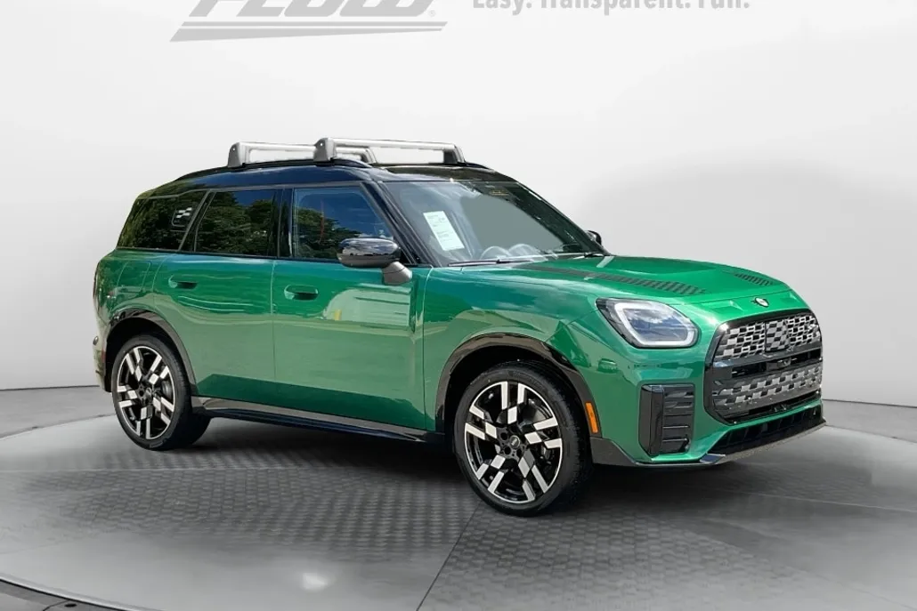 2026 Mini Countryman S ALL4 photo 1