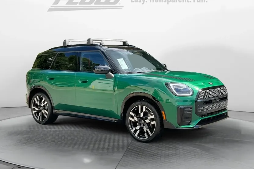 2026 Mini Countryman S ALL4 photo 1