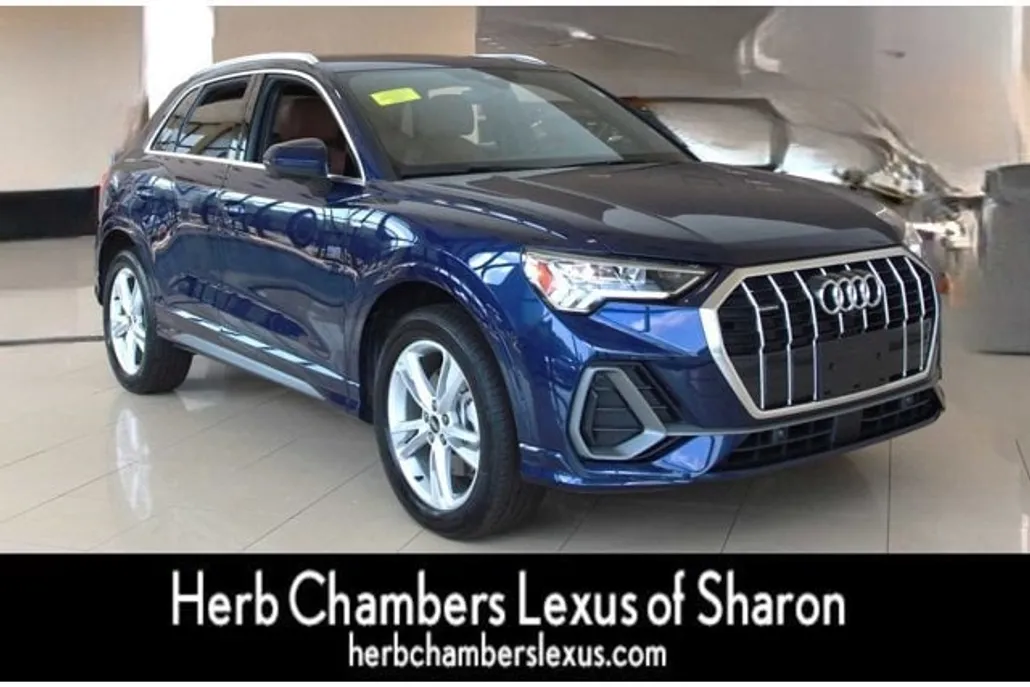 2023 Audi Q3 S line Premium Plus photo 1