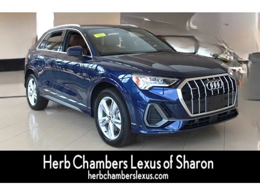 2023 Audi Q3 S line Premium Plus photo 1
