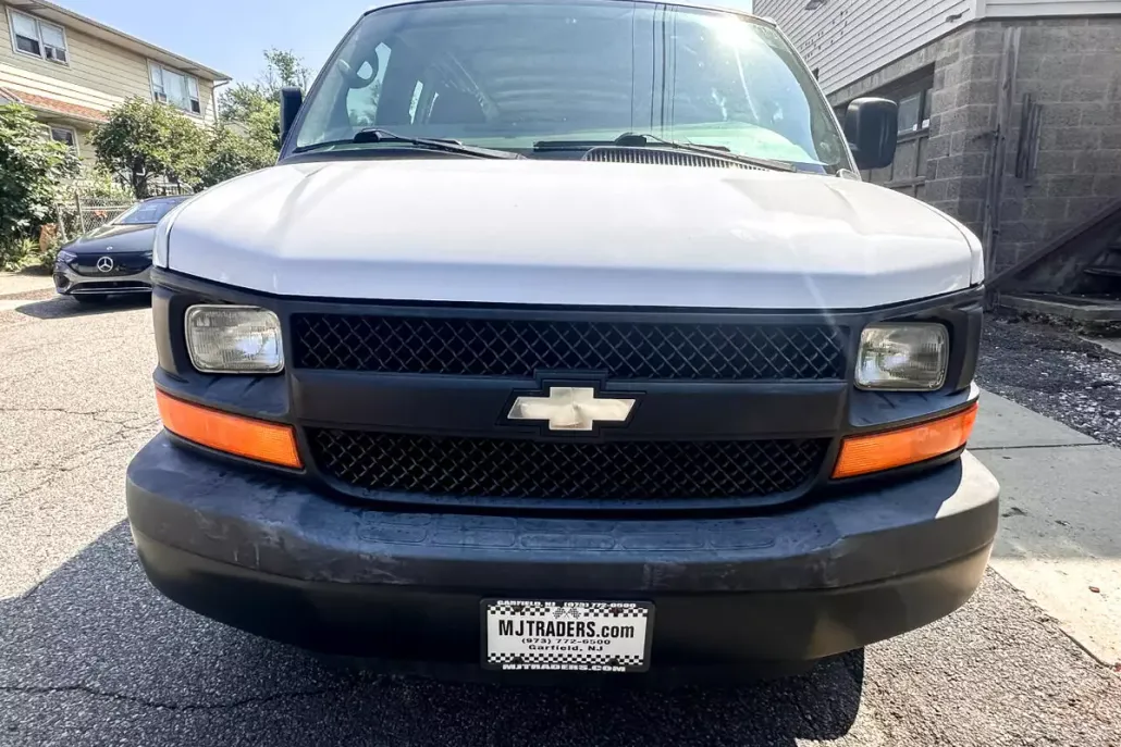 2007 Chevrolet Express 2500 photo 1