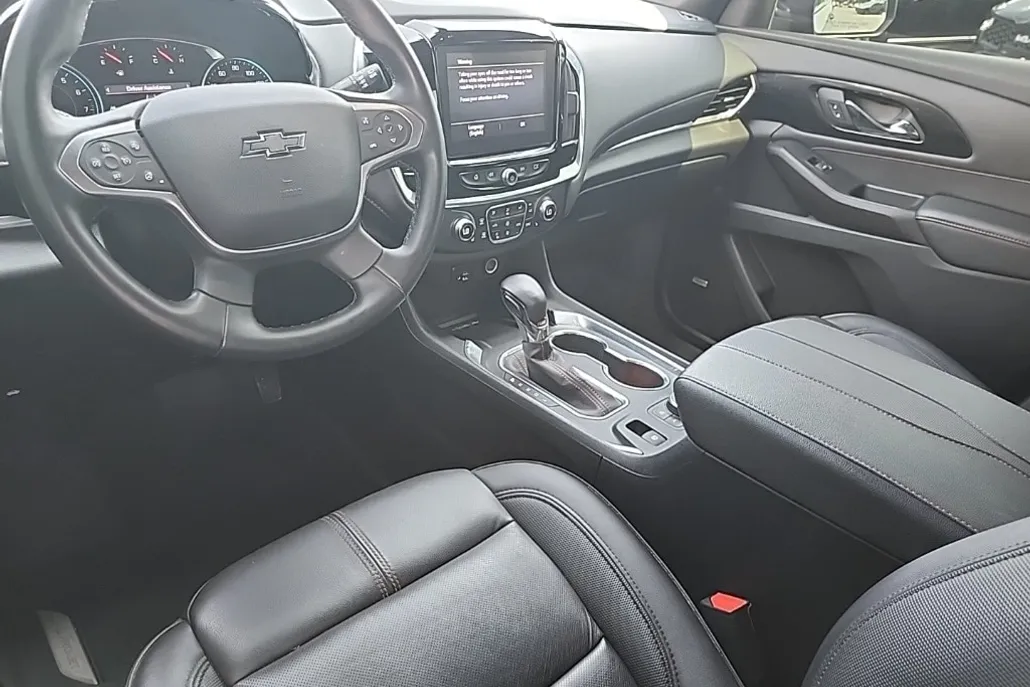 2023 Chevrolet Traverse RS photo 1