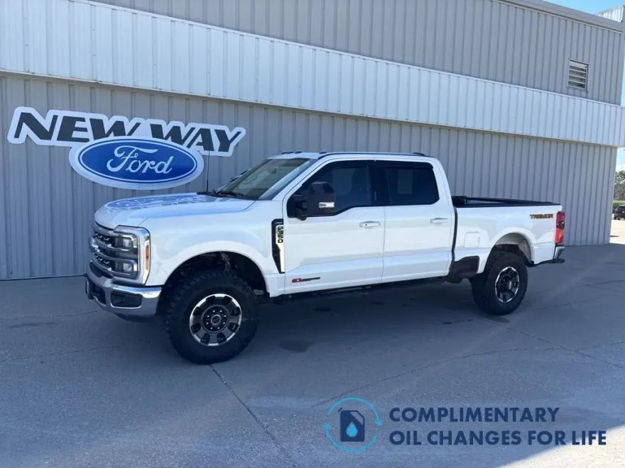 2024 Ford F-350 photo 1