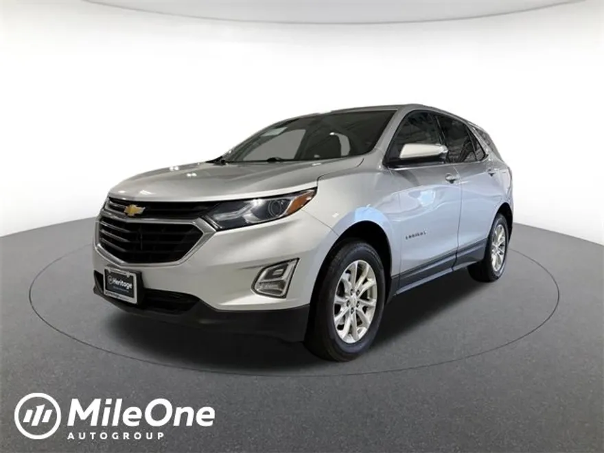 2018 Chevrolet Equinox LT photo 1
