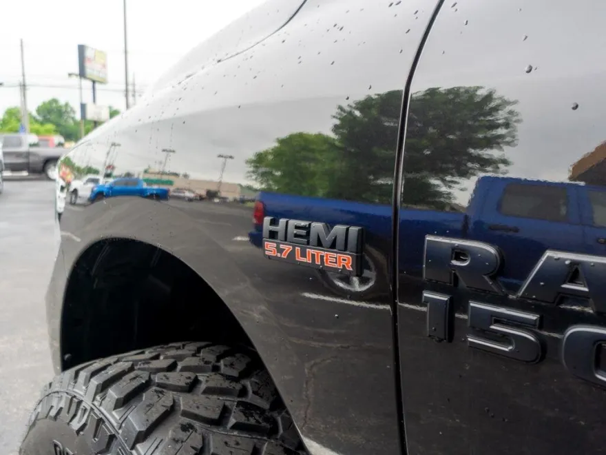 2017 Ram 1500 Sport photo 1