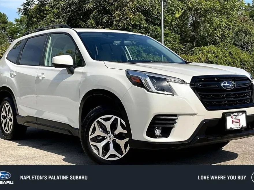 2024 Subaru Forester Premium photo 1