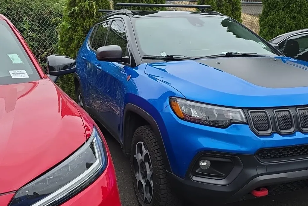 2022 Jeep Compass Trailhawk photo 1