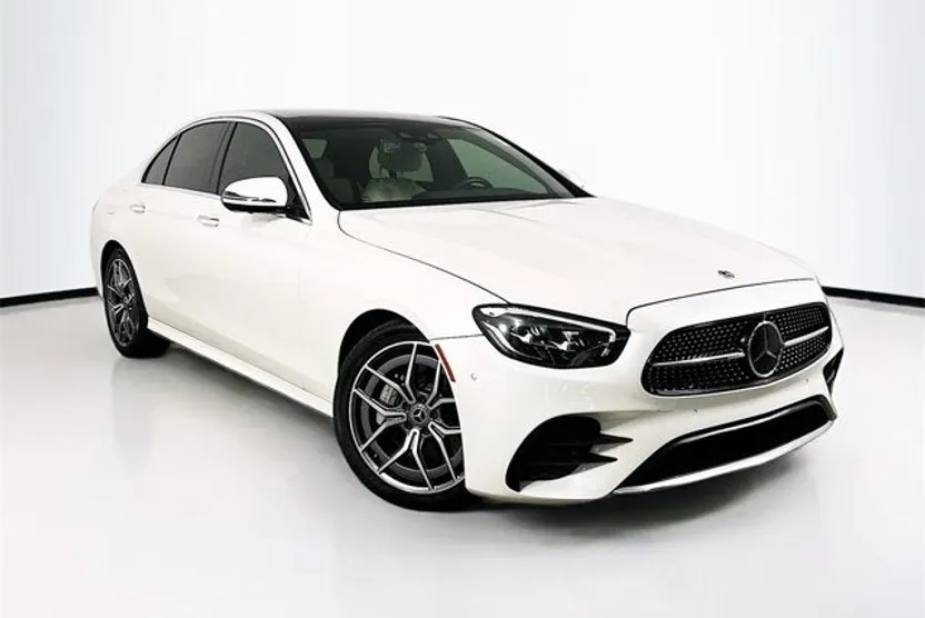 2022 Mercedes Benz E 350 photo 1