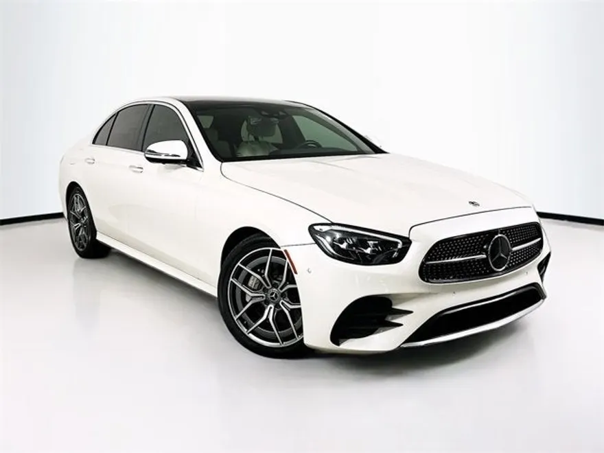 2022 Mercedes Benz E 350 photo 1