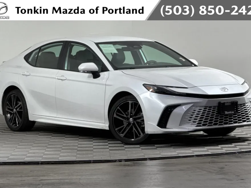 2025 Toyota Camry XSE photo 1