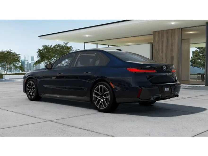2026 Bmw 750e photo 1