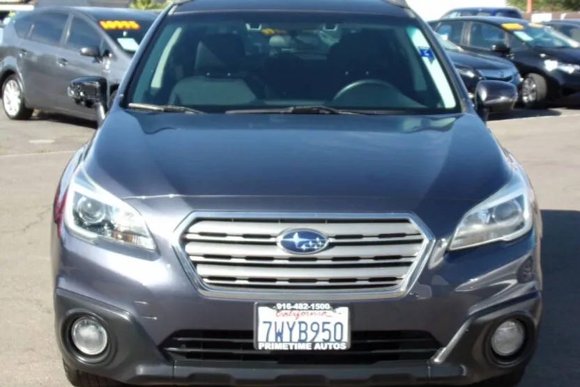 2015 Subaru Outback 2.5i Premium photo 1