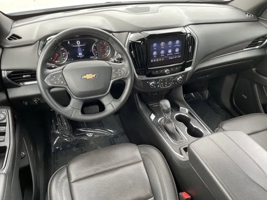 2023 Chevrolet Traverse High Country photo 1