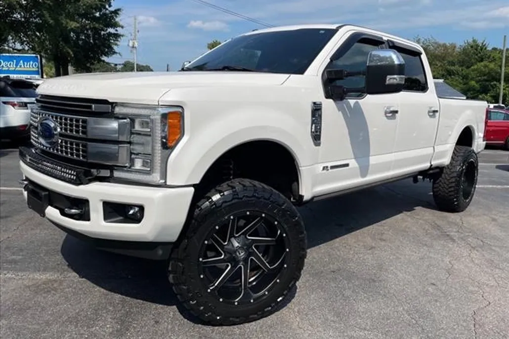 2017 Ford F-250 Platinum photo 1